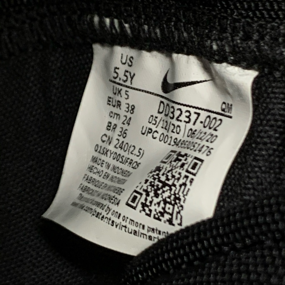 Nike Blazer Mid ‘77 Black/White Women’s Shoes - Picture 8 of 9
